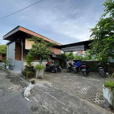 Belimbing Guest House Canggu